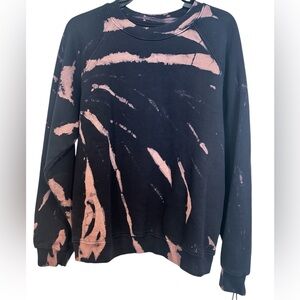 NWT Les Tien Unisex Navy and Pink Tie-Dye Sweatshirt- Medium